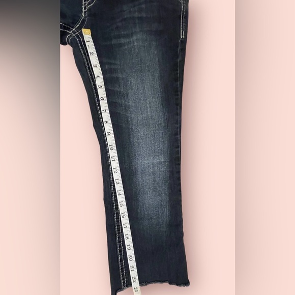 Amethyst Jeans - Picture 5 of 9